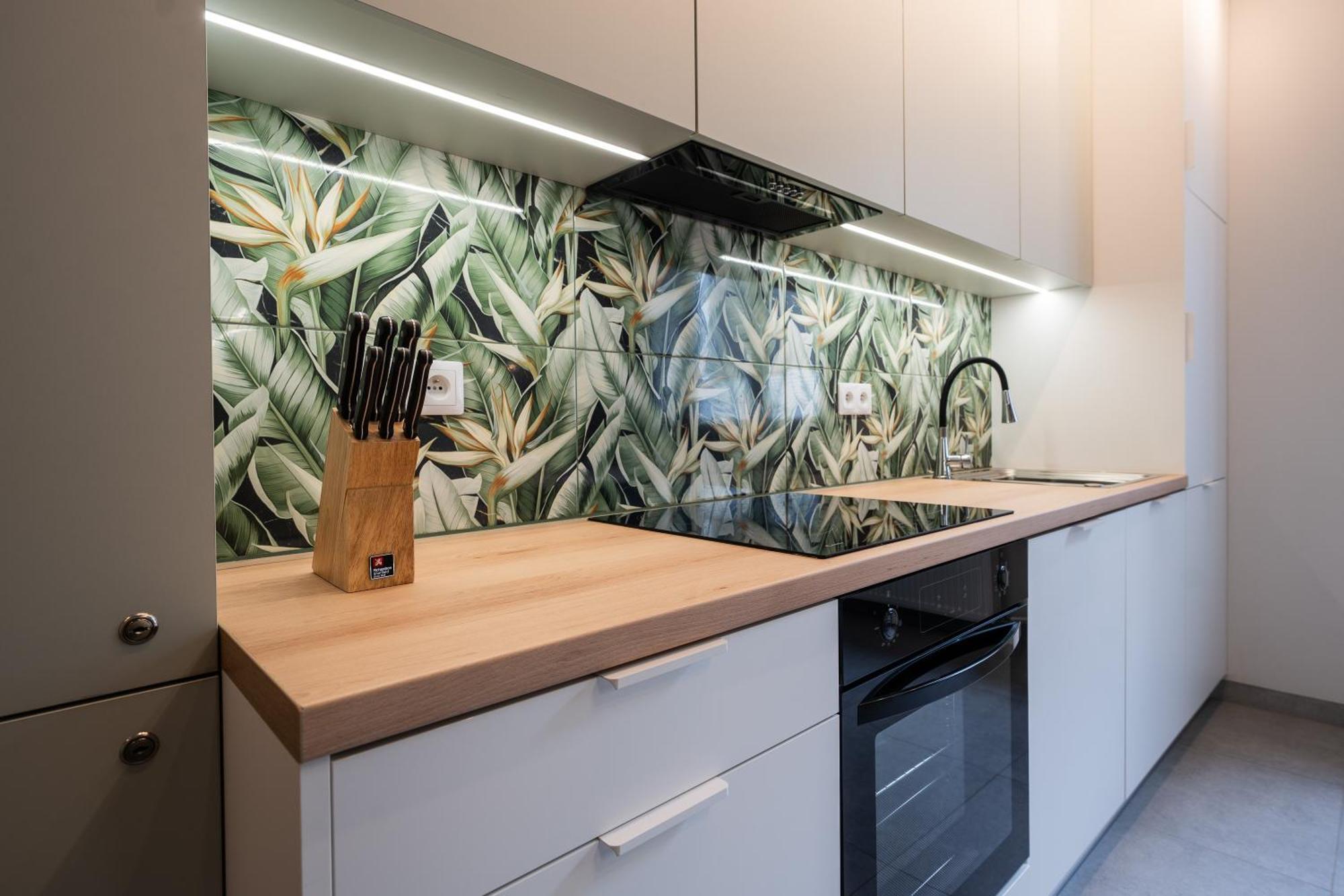 Apartment Good Things Near Center Ceglana Street & Parking - Blisko Szpitali Okulistyka Euromedic Mswia
